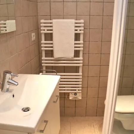 Very Charming On Port In A Short Walk To Palais With Aircon And Internet 411 Apartman Cannes